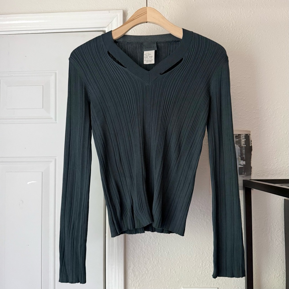 (NUDE) Italy forest dark green rib ribbed knit asymmetrical cutout long sleeve